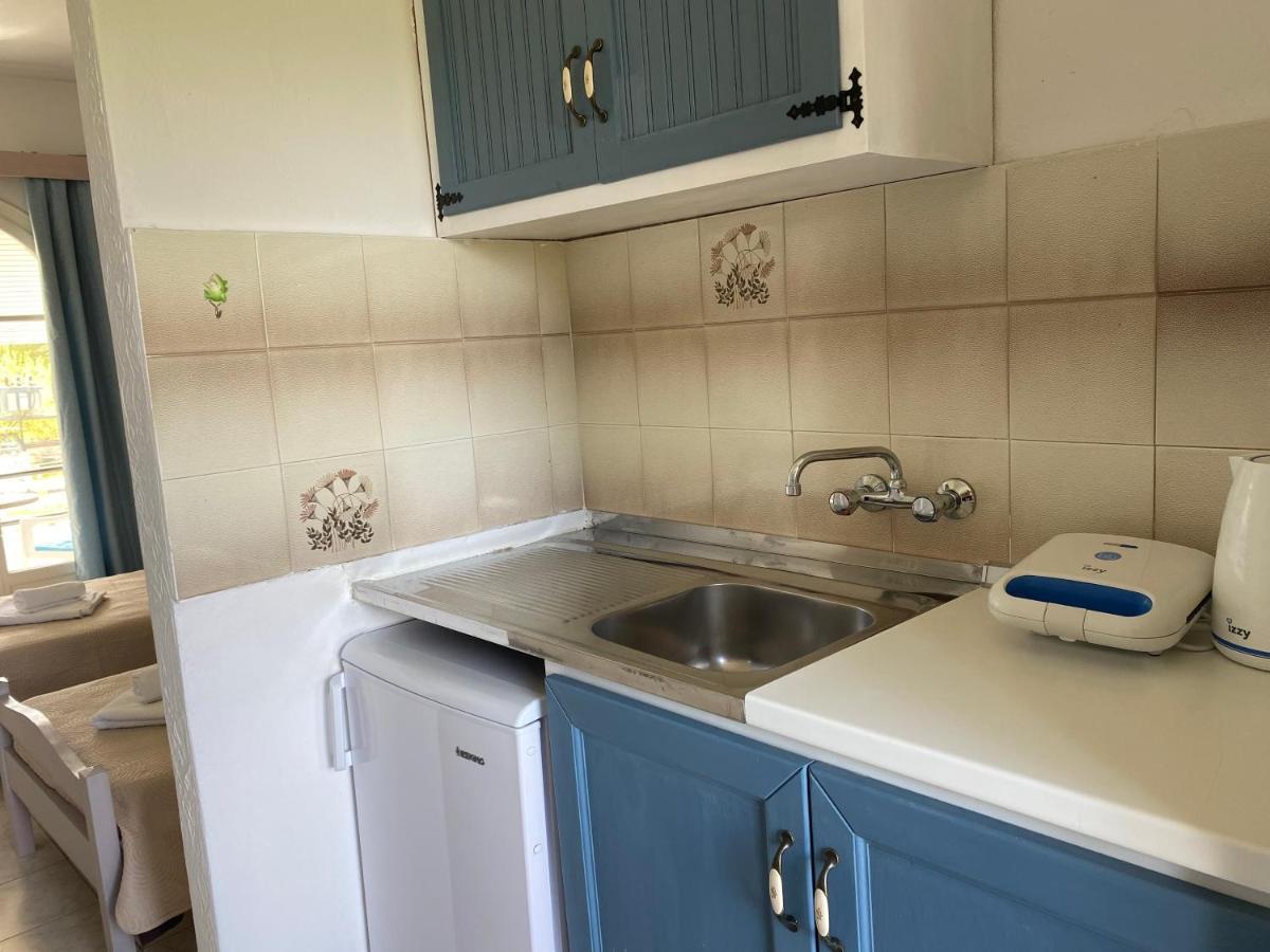 Vátos Navy Apartment With Mountain View &Private Parking מראה חיצוני תמונה