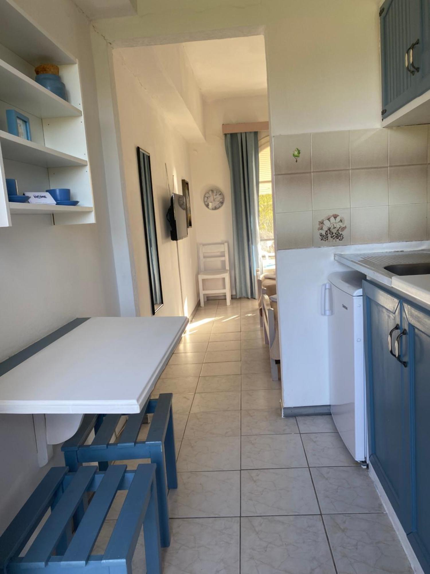 Vátos Navy Apartment With Mountain View &Private Parking מראה חיצוני תמונה