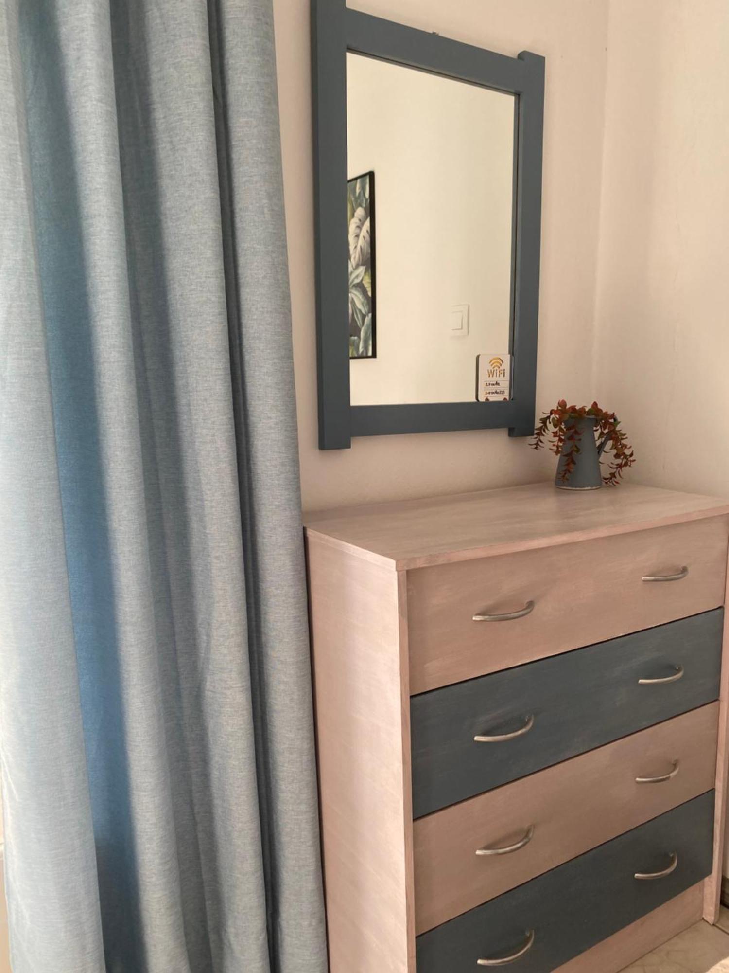 Vátos Navy Apartment With Mountain View &Private Parking מראה חיצוני תמונה