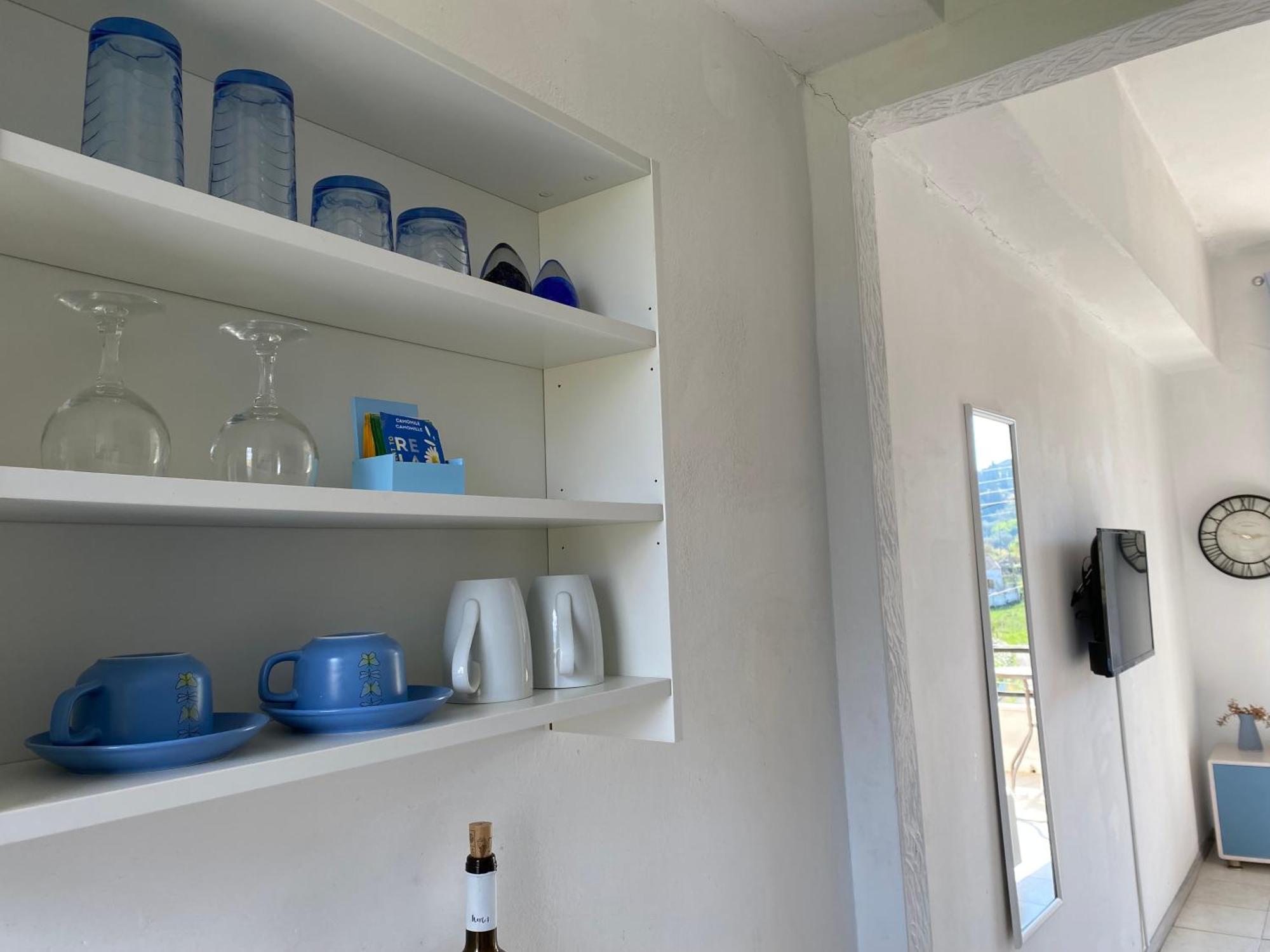 Vátos Navy Apartment With Mountain View &Private Parking מראה חיצוני תמונה