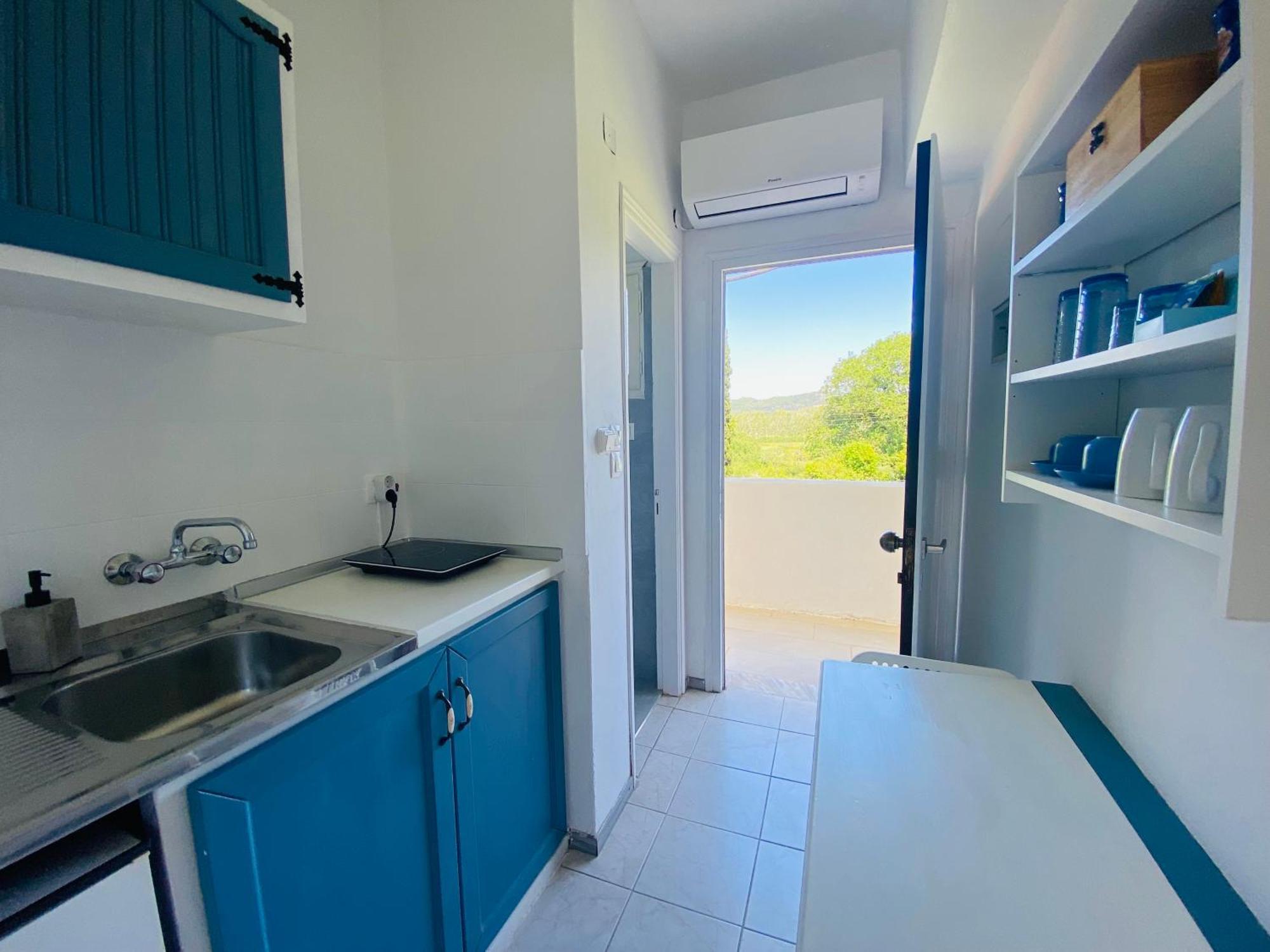 Vátos Navy Apartment With Mountain View &Private Parking מראה חיצוני תמונה