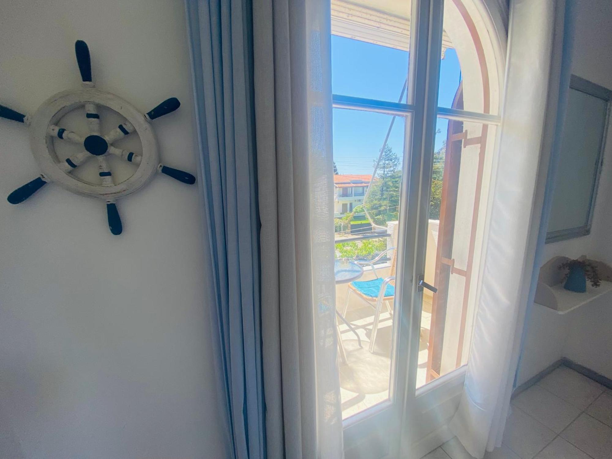 Vátos Navy Apartment With Mountain View &Private Parking מראה חיצוני תמונה