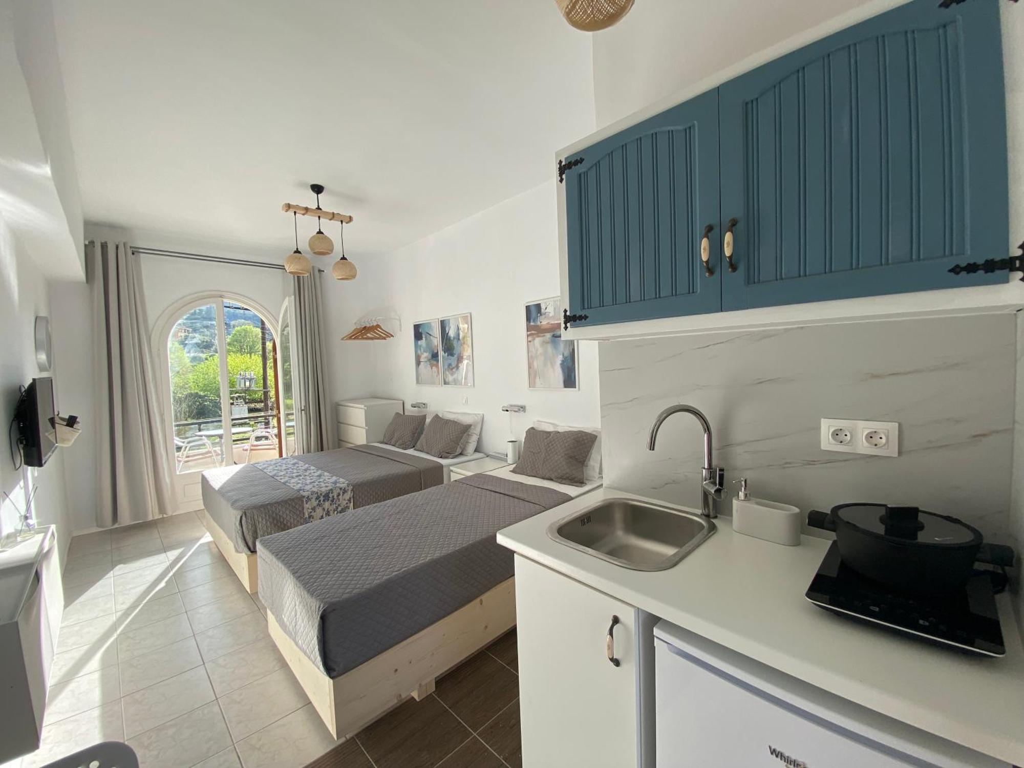 Vátos Navy Apartment With Mountain View &Private Parking מראה חיצוני תמונה